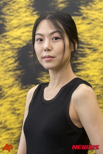 홍상수 감독이 정재영·김민희와 촬영중인 영화, 제목은?