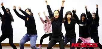 막바지 연습하는 탈북청소년