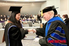 우송대 학위수여식 1102명 졸업