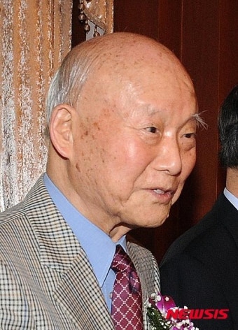 '올림픽 첫 메달' 김성집 대한체육회 고문 장례 가족장