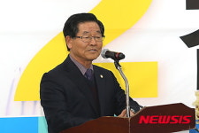 김춘진 선거사무소 개소식, 인사말하는 임기태 부안군의장