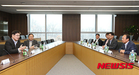 삼성전자 서울R&D캠퍼스를 방문한 최양희 장관