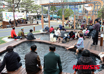 해운대구청 열린정원 온천족욕장 인기