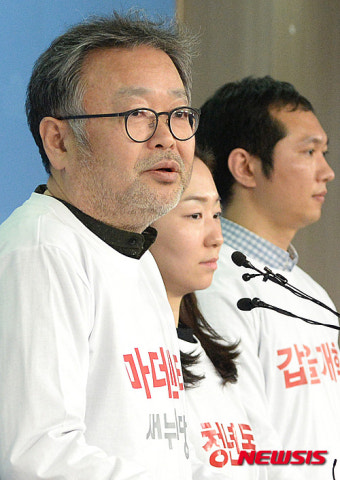 브리핑하는 조동원 새누리당 홍보기획본부장