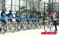 중1 여학생 대상 자전거 교실