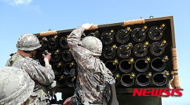 130mm 다련장 로켓 장전!