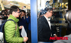 MPK그룹 본사 들어서는 미스터피자 가맹점주들