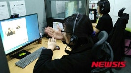 짜장면 주문도 대신 해드려요…매일 장애인 2000명 손발 돼주는 수화통역사들