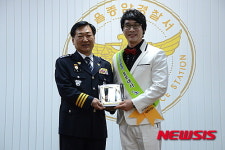 웃음치료사 노민, 종암署 4대악 근절 홍보대사 위촉