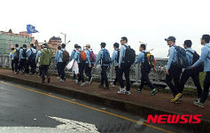 진주 대아고 재학생 충무공 탄신 기념 행군