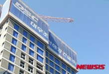 [위기의 조선업③]韓조선업 미래 생존비법은?…빅3, 1~2개로 합쳐야 vs 몸집 줄여 버텨야