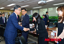 직업능력 개발 훈련시설 방문한 송언석 차관