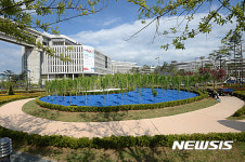 정부세종청사에 나라꽃동산 개장