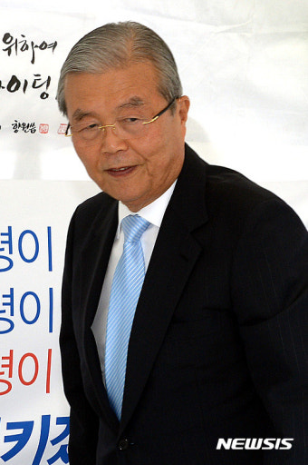 이재명 성남시장 찾은 더불어민주당 김종인 비대위 대표
