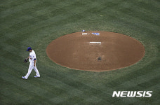 [MLB]류현진 복귀전 돕지 못한 야속한 수비