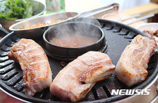[불경기에 장사 없네…다시 뜨는 무한리필]