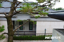 고요한 신동주 에스디제이 회장 자택