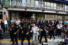 쉐이크쉑 국내 첫 매장 개점