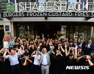 쉐이크쉑 국내 첫 매장 개점