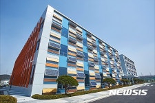 태양광 사업화전진기지, 한화서산솔라벤처단지 준공