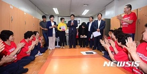 더민주 을지로위원회, 김포공항 비정규직 미화원 노동자 현장 방문