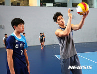 [V-리그]현대캐피탈, 천안고 배구부 멘토링 실시