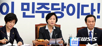 사드반대 추미애, 보고하러 국회 온 한민구 외면