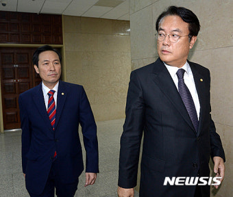 [2016국감]우병우 수석 출석 관련 정진석-우상호 회동