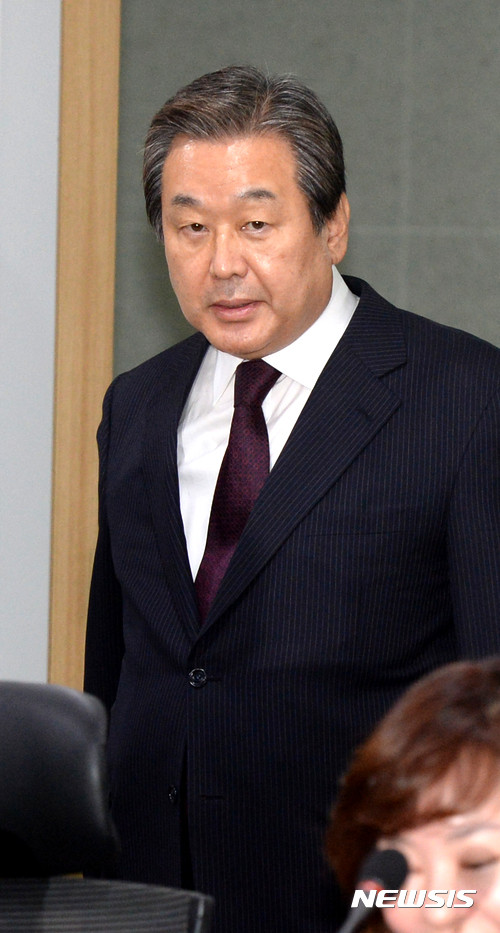 한동훈, 국방장관 해임 등 3가지 대책 제시...대통령 탈당에 이견