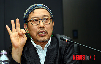 홍성담 