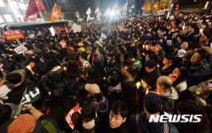 내자동 로터리에 모인 시민들