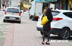 주차장 출입 때 보도침범사고 조심…형사처벌 대상