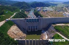 한탄강 홍수조절댐 준공…2.7억t 저수