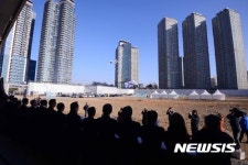 용산4구역, 참사 8년만에 기공식