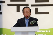 (가칭)늘푸른한국당 세종시당 창당대회에서 축사하는 최병국 중앙당 공동창당준비위원장