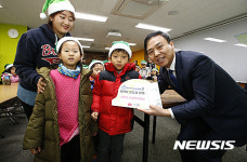 전주 코끼리유치원, 어려운 이웃 위해 성금 기탁