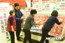 양계농가를 위해 닭고기 소비촉진 할인