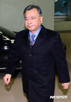 굳은 표정의 박영수 특검