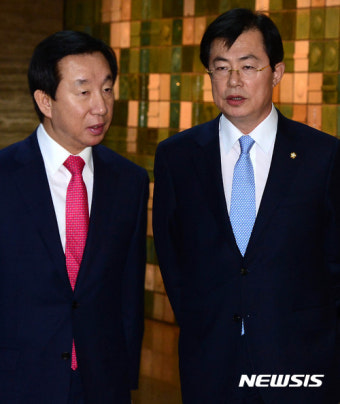 국조특위 참석하는 김성태 위원장과 이만희 의원