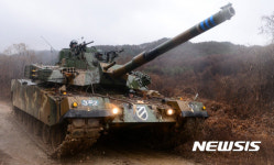 기동하는 K1전차