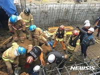용인 아파트공사장 매몰된 인부 구조 중