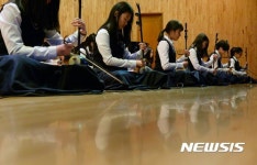 국악연주발표회하는 오륜중