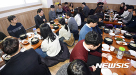 이재명 성남시장, 닭 소비촉진 위한 식사자리 마련