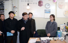 부여 중앙시장 찾은 정만기 산업통상자원부 1차관