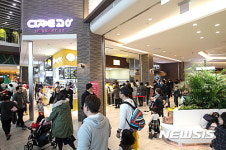 롯데몰 은평 오픈 한달, 232만 발길… 지역밀착 쇼핑몰 자리매김