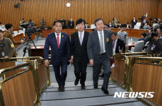 조윤선 장관 동행명령장 집행 갑니다