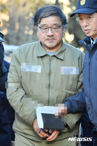 박 대통령 탄핵심판 5차 변론기일 출석하는 안종범