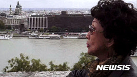 다큐영화 다방의 푸른 꿈…한국 최초 걸그룹의 미국 진출기