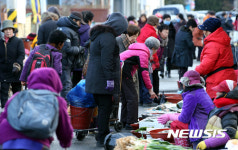 붐비는 강진읍 재래시장