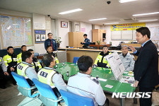 경찰 지구대 격려 방문한 권영진 대구시장